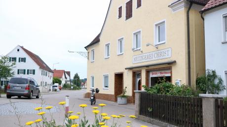 Die Metzgerei Christ in Fremdingen wird zum 31. Juli schließen. Nachdem vergangenes Jahr bereits die Apotheke im Ort weggefallen ist, fürchten einige Bürger nun um die Grundversorgung in der Gemeinde. 