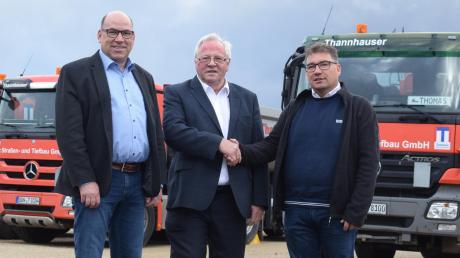Arbeiten ab jetzt zusammen: Die Geschäftsführer (von links) Bernhard Raab, Johannes Käser und Harald Frisch. 