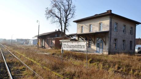 Mit dem Zug von Nördlingen nach Dinkelsbühl? In den nächsten fünf Jahren könnte es die Bahnstrecke zwischen Dombühl und Willburgstetten für den Personen-Nahverkehr reaktiviert werden. 