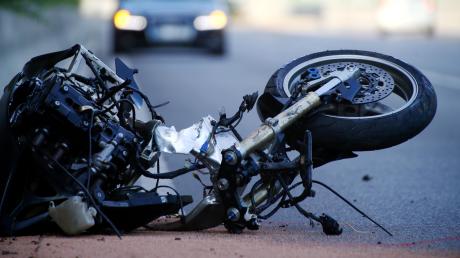 Ein Motorradfahrer hatte bei Bopfingen einen Unfall. 