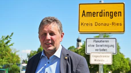 Xaver Berchtenbreiter hat nach eigenen Angaben ein Wahlversprechen eingelöst und einen Fahrdienst für Senioren in Amerdingen eingerichtet. 	