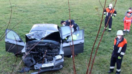 Bei einem Unfall zwischen Bollstadt und Amerdingen ist eine 32-jährige Frau verletzt worden. An ihrem Pkw entstand Totalschaden. 	Foto: Dieter Mack