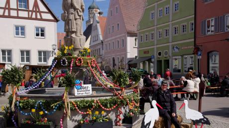 In Oettingen findet am Ostermontag wieder das Osterbrunnenfest statt.