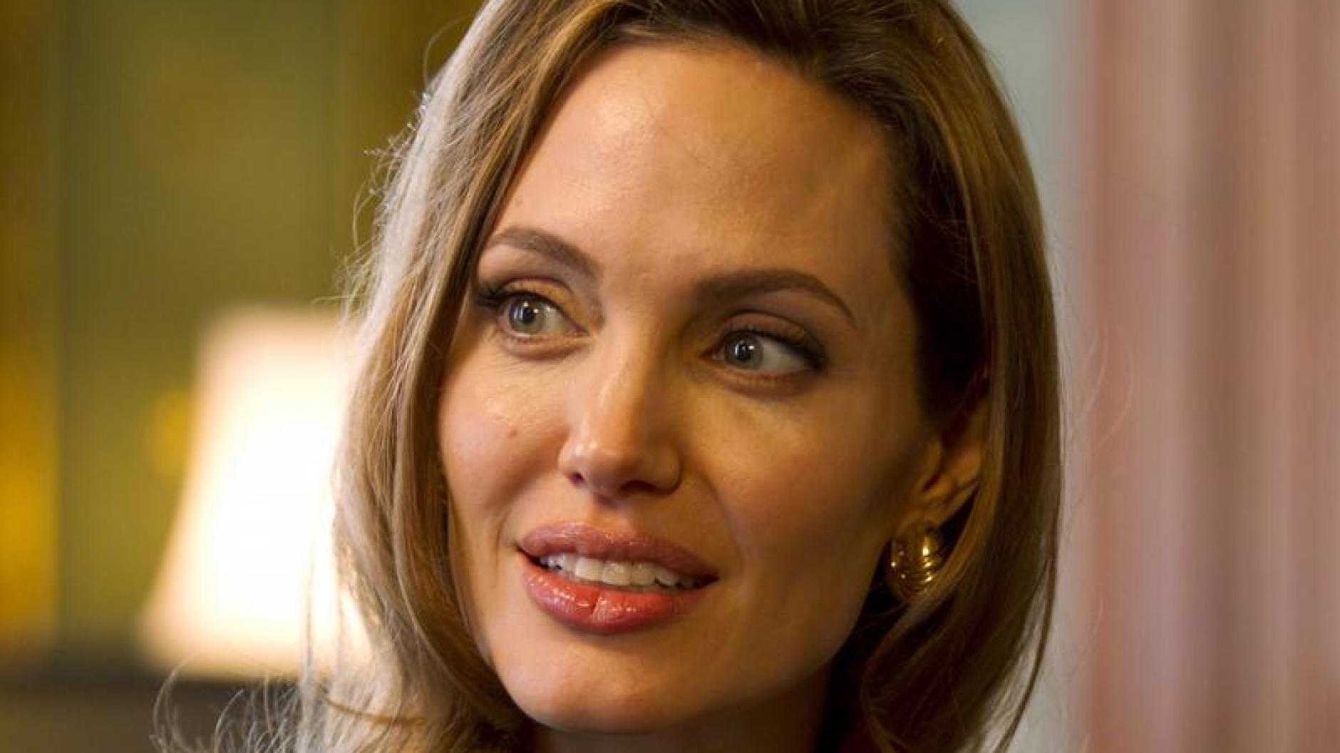 Augsburg München Stimme Von Angelina Jolie Im Pendlerzug Augsburger Allgemeine