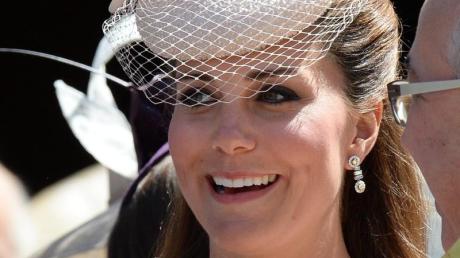 Kate Middleton bekommt ein Baby und Großbritannien zählt schon den Countdown herunter. London wird den königlichen Nachwuchs ganz traditionell begrüßen.