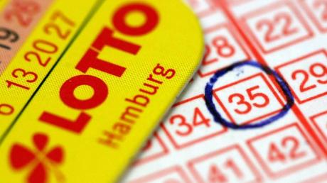 Beim Lotto geht es am Samstag um einen Jackpot von vier Millionen Euro. Am Mittwoch hatte kein Spieler alle Gewinnzahlen richtig.