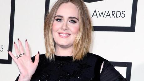 Adele sammelt Preise. Kommen bald ein paar Echos dazu?Konkurrenz macht ihr in der Kategorie "Album des Jahres" Helene Fischer mit ihrem Album "Weihnachten". Wer macht das Rennen? 
