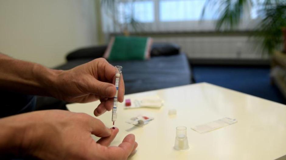 46+ nett Bilder Aids Test Zu Hause / Hiv Selbsttest Test