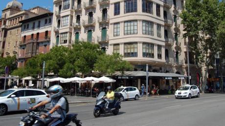 Zahlreiche Nichtresidenten kaufen Immobilien auf Mallorca. Die Mietpreise werden für Einheimische nun zum Problem.