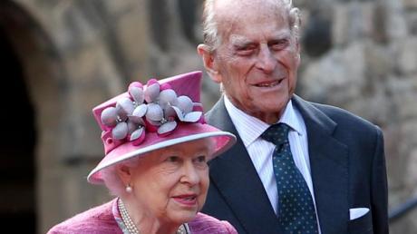Königin Elizabeth II. und Prinz Philip feiern mit der Familie auf dem Landsitz Sandringham.