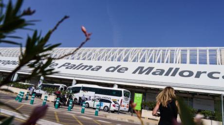 Eine Maschine einer marokkanischen Fluggesellschaft legte auf Mallorca eine Zwischenlandung ein - mit unerwarteten Folgen.