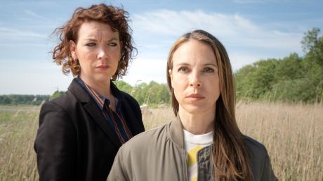 Lina Beckmann (Melly Böwe, l) und Anneke Kim Sarnau (Katrin König) ermitteln im «Polizeiruf 110: Seine Familie kann man sich nicht aussuchen».