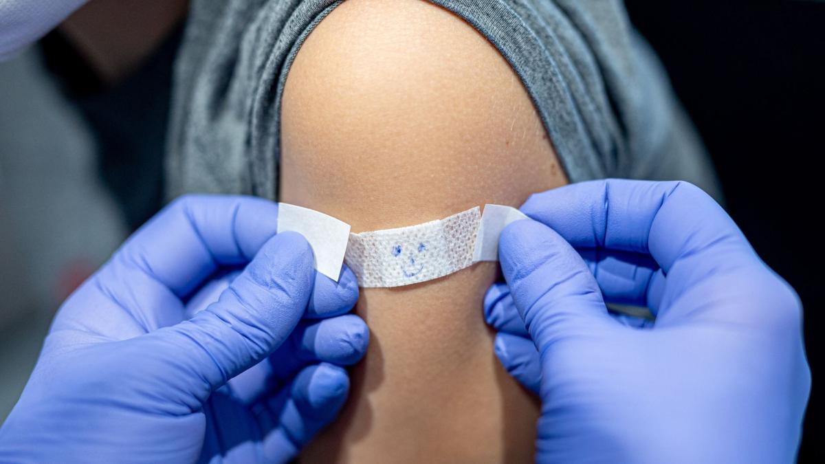 #Corona-Pandemie: RKI: Corona-Zahlen sinken – Impfung weiter wichtig