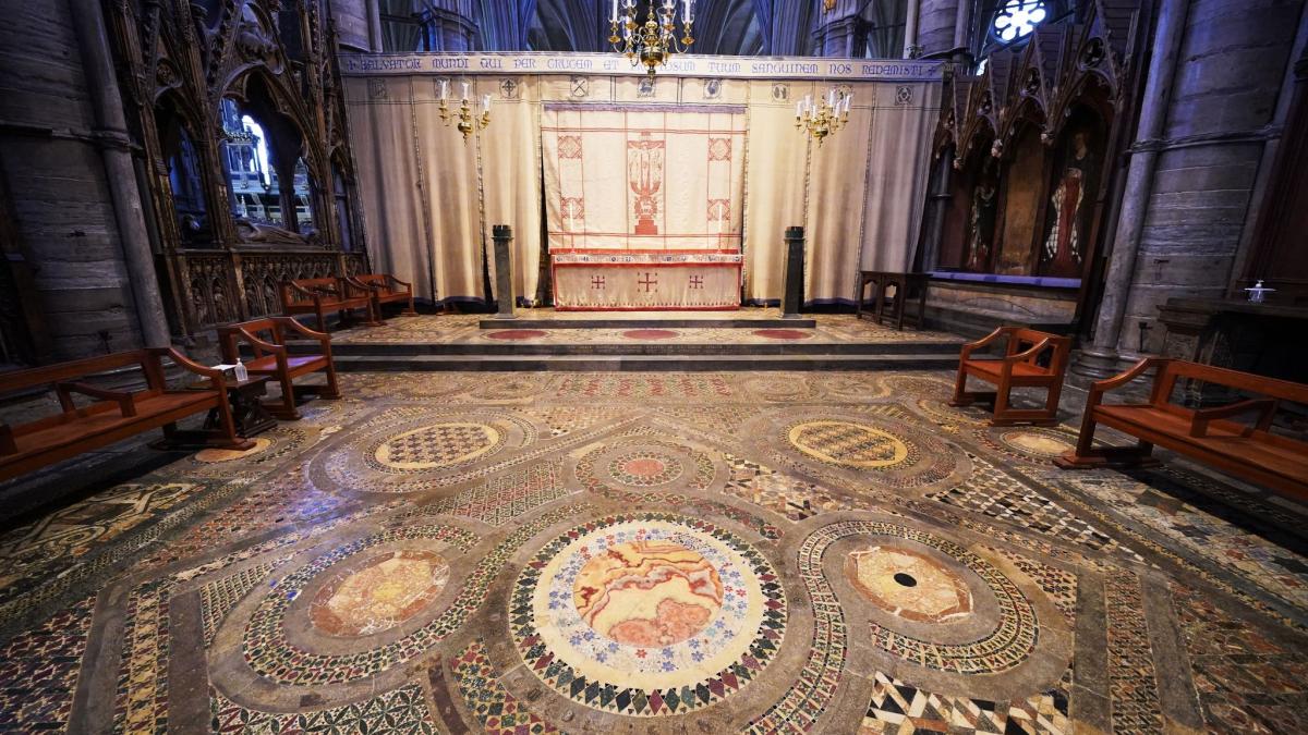 #Westminster Abbey bietet strumpfsockige Führungen an
