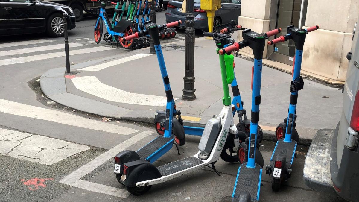 #Pariser stimmen über Zukunft der E-Scooter ab