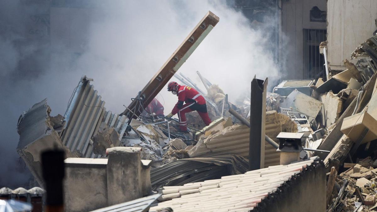 #Unfälle: Gebäudeeinsturz in Marseille: Menschen unter Trümmern?