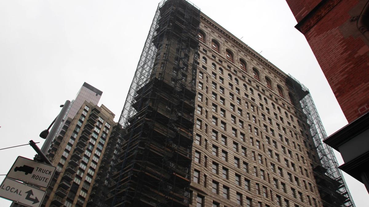 #Neuer Anlauf für Auktion von New Yorks „Bügeleisen-Gebäude“