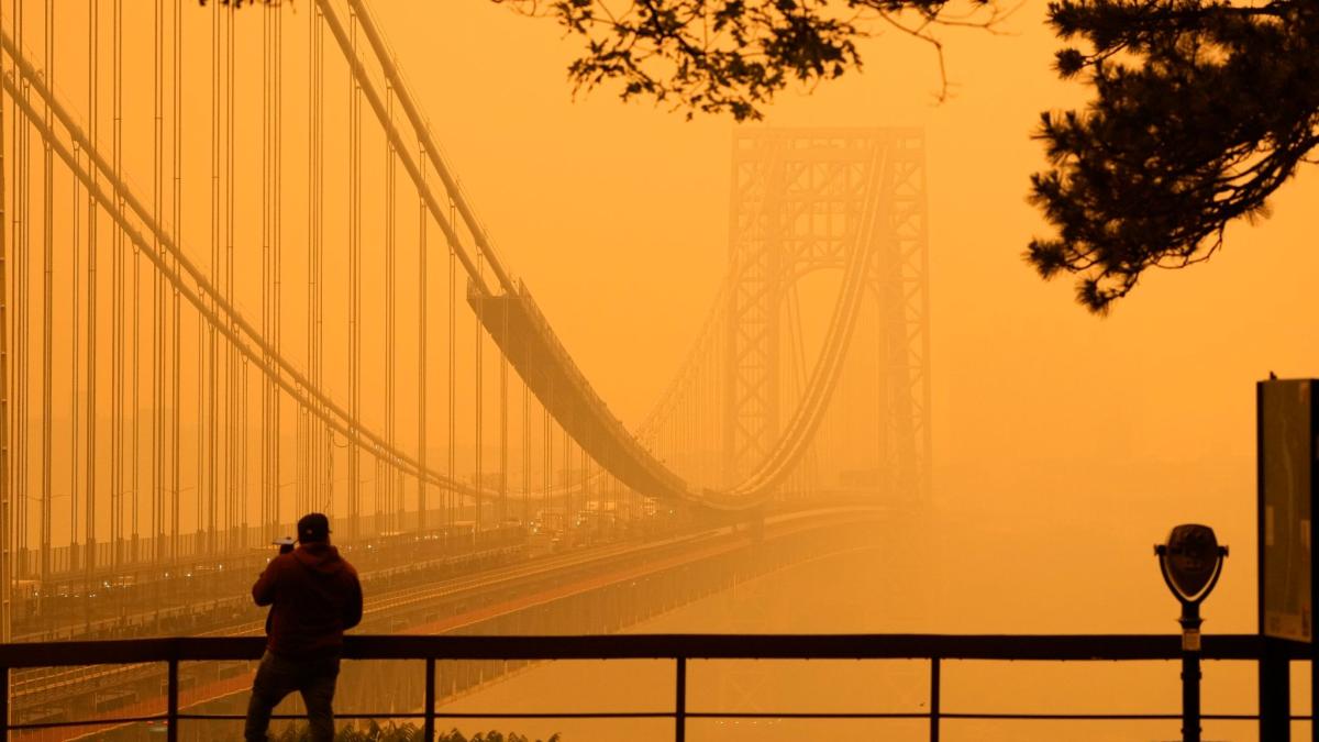 #Rauch von Kanadas Waldbränden hüllt New York ein