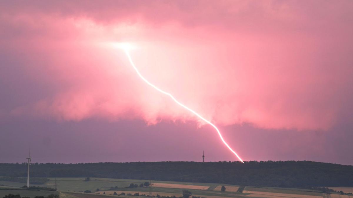 #Meteorologie: Gewitter, Hagel, Starkregen – bundesweite Unwetterwarnungen