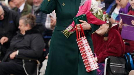 Sarah «Fergie» Ferguson, Herzogin von York, kommt am Weihnachtsmorgen zum Gottesdienst in der Kirche St. Mary Magdalene.