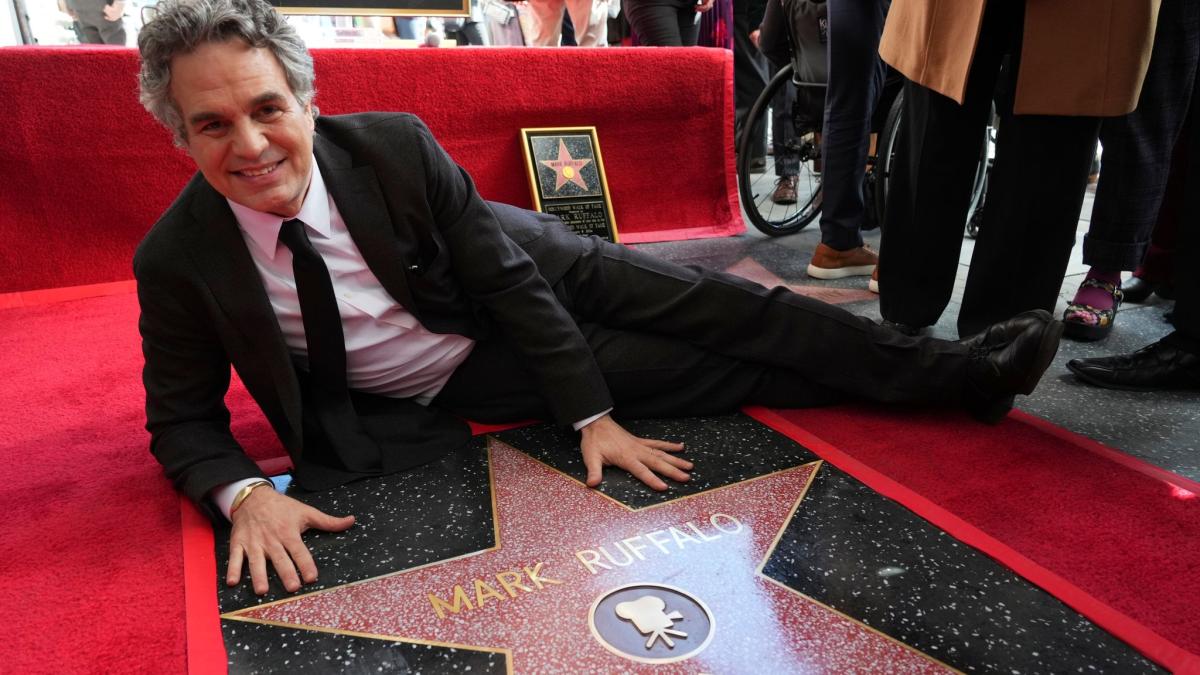 #Mark Ruffalo mit Stern auf Walk of Fame geehrt
