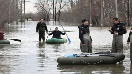 Überschwemmungen in der russischen Stadt Orsk.