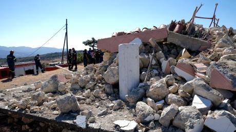 Eine zerstörte griechisch-orthodoxe Kirche nach dem Erdbeben im September 2021 im Süden der Insel Kreta.