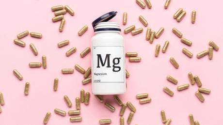 Magnesium übernimmt viele Aufgaben im Stoffwechsel. Wenn es fehlt, fühlt man sich schlecht. Aber was passiert bei einer Überdosierung?