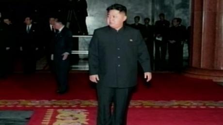 Erster Befehl des Nachfolgers an die Streitkräfte: Kim Jong Un bekräftigt seinen Machtanspruch.