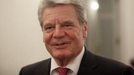 Der DDR-Bürgerrechtler und langjährige Leiter der Stasi- Unterlagenbehörde Joachim Gauck: Nach dem Rücktritt von Bundespräsident Christian Wulff ist Gauck als Nachfolger wieder im Gespräch.