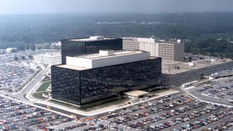 Die Lauscher: Der Geheimdienst National Security Agency (NSA) mit Sitz in Fort Meade im US-Staat Maryland kontrolliert mehrDaten als bisher bekannt.   

