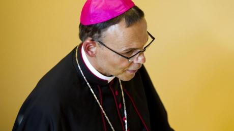 Der Limburger Bischof Franz-Peter Tebartz-van Elst hat eine Zwangspause verordnet bekommen.