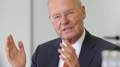 Der frühere Chef des Bundesverbands der Deutschen Industrie, Hans-Olaf Henkel, ist zusammen mit AfD-Chef Bernd Lucke Spitzenkandidat für die Europawahl.  