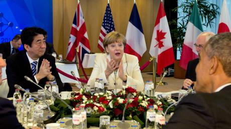 Kanzlerin Angela Merkel gilt längst als Schlüsselfigur der G7. Doch die Krise um die Ukraine und die Dissonanzen mit Russland beherrschten auch am Donnerstag das Treffen. Da geriet in den Hintergrund, dass der zweite Tag in Brüssel eigentlich für ökonomische Themen reserviert war. 