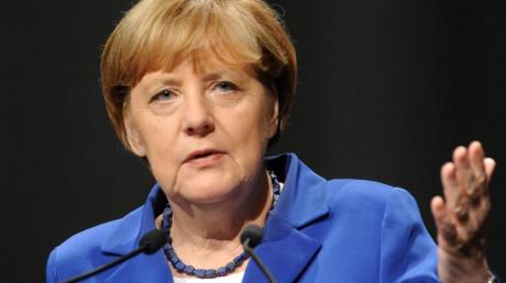 Bundeskanzlerin Angela Merkel verspricht sich nicht viel von Gesprächen mit Russlands Präsident Wladimir Putin zum Ukraine-Konflikt.