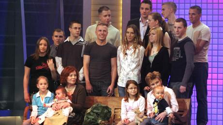 Im Jahr 2005 präsentierte Annegret R. ihre Kinder und Enkelkinder im Jahresrückblick des TV-Senders RTL.