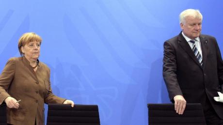 Weit auseinander: Bundeskanzlerin Merkel und der CSU-Vorsitzende Horst Seehofer.