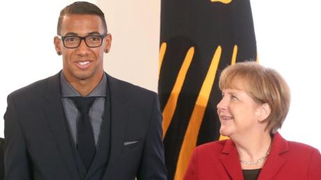 Angela Merkel findet Gaulands Äußerungen über  Fußball-Nationalspieler Jerome Boateng "niederträchtig" und "traurig".