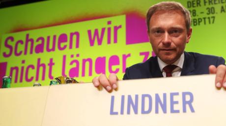 Die Liberalen können derzeit gar nicht genug davon bekommen, ihrem eloquenten Parteichef Christian Lindner zuzuschauen. Dem 38-Jährigen ist es gelungen, in der Partei eine lange kaum für möglich gehaltene Aufbruchstimmung zu entfachen. 	 	