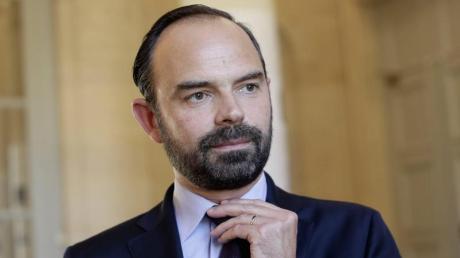 Edouard Philippe war bislang Abgeordneter und Bürgermeister von Le Havre, er stand bislang in der nationalen Politik nicht in der ersten Reihe.
