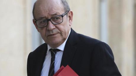 Frankreichs neuer Außenminister Jean-Yves le Drian war zuvor unter Hollande Verteidigungsminister.