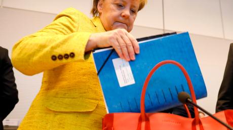 Was ist bereits eingetütet und was nicht? Die Sondierungen dürften für Kanzlerin Angela Merkel nun verstärkt zur Chefsache werden.  	 	