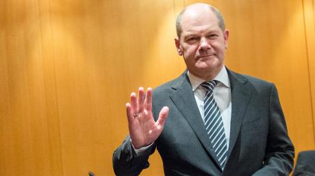 Vorboten einer möglichen Kanzlerkandidatur: Olaf Scholz soll in der SPD-Ministerriege die fünf anderen Genossen überstrahlen.  	