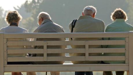Mit einer Seniorenberatungstelle will man in Egling auch etwas gegen die Einsamkeit im Alter tun. 