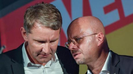 Die AfD-Politiker Björn Höcke (links) und Andreas Kalbitz gehörten zum Führungspersonal des "Flügels". 