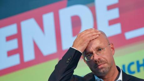 Andreas Kalbitz, Landesvorsitzender der AfD in Brandenburg, ist nach einem Beschluss des Bundesvorstands nicht mehr Mitglied der Partei.
