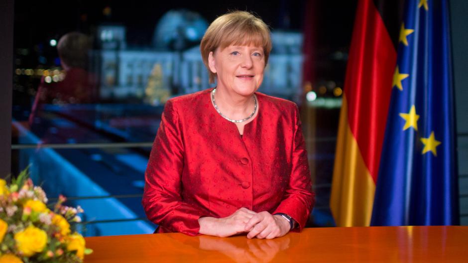 Bundeskanzlerin Angela Merkel bei ihrer Neujahrsansprache im Jahr 2015.