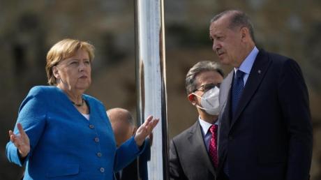 Recep Tayyip Erdogan (r.) und Angela Merkel im Oktober vergangenen Jahres in Istanbul.