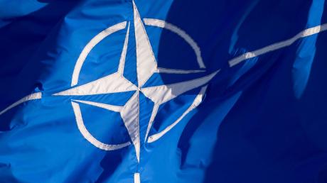 Die Nato-Mitgliedsstaaten haben wegen der Aktivierung von Artikel 4 beraten.