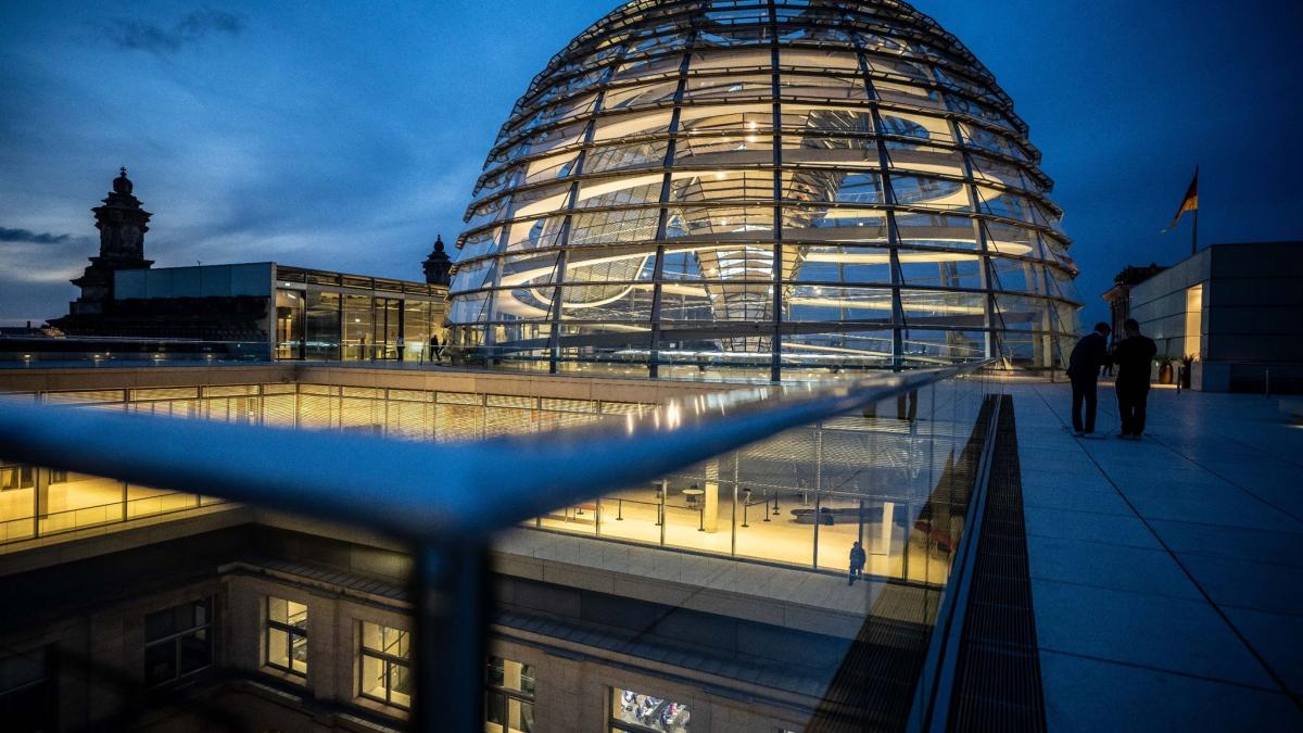 #Corona-News im Live-Blog: Bundestag soll heute künftige Corona-Schutzregeln beschließen